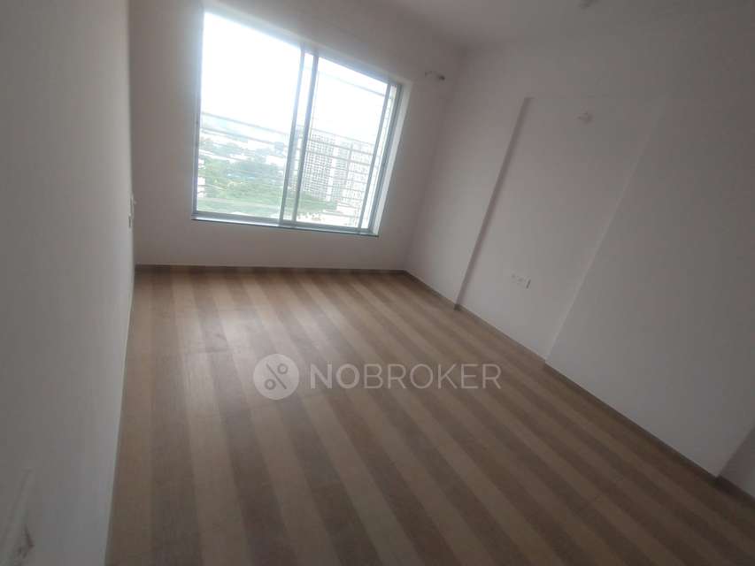 2 BHK Flat In Kohinoor Tinsel Town For Sale  In Pimpri-chinchwad