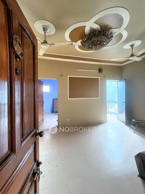 3 BHK Flat For Sale  In Janakpuri