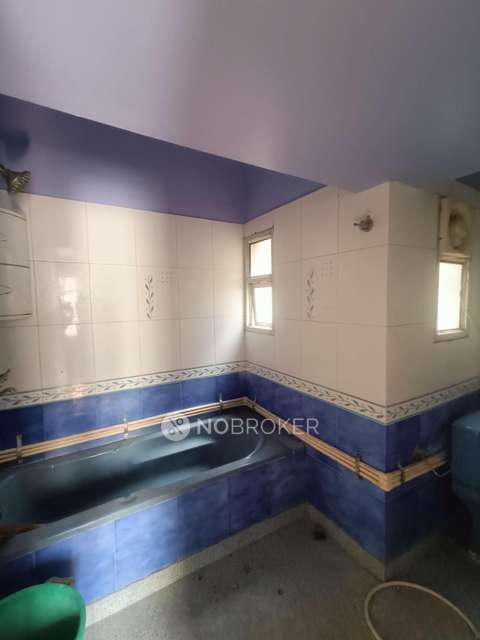 3 BHK Flat For Sale  In Janakpuri