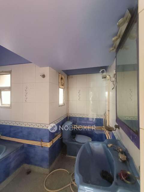 3 BHK Flat For Sale  In Janakpuri