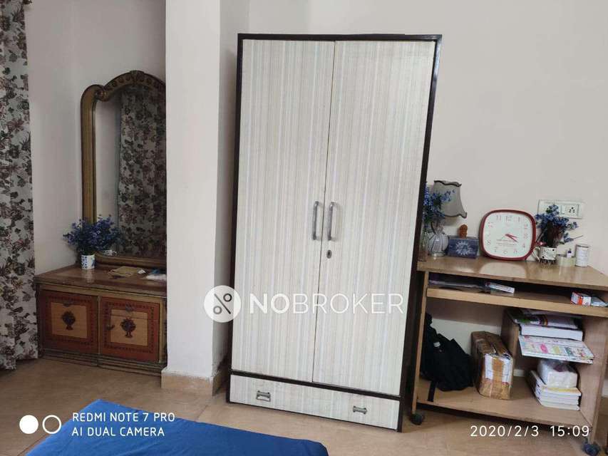 3 BHK Flat In Standalone Building  For Sale  In Janakpuri