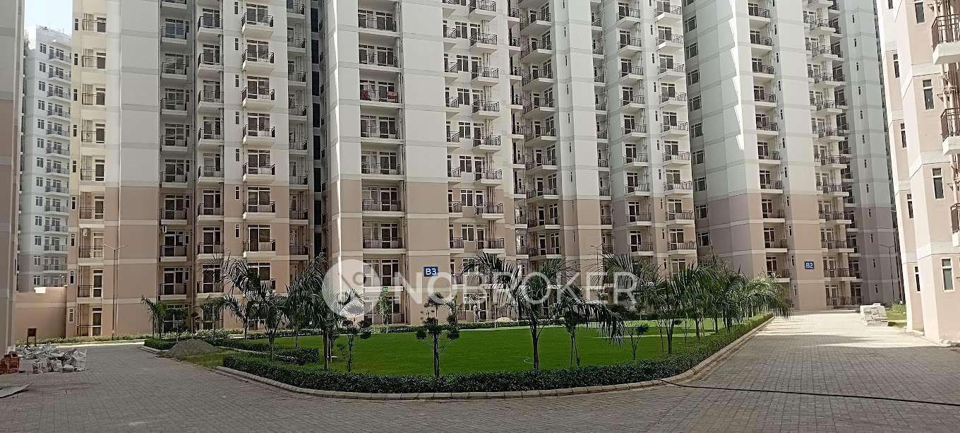 2 BHK Flat In Suncity Avenue For Sale  In Sector 76