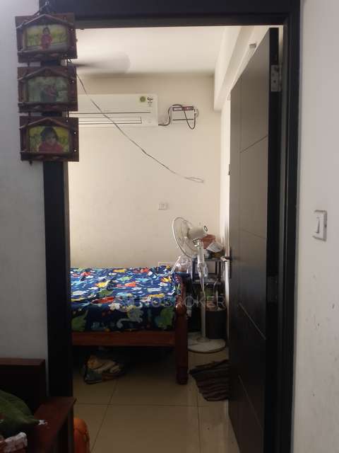 2 BHK Flat In Vgn Fairmont For Sale  In Guindy