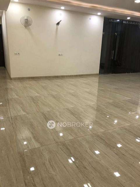 Commercial Property in Sector 57, Delhi for sale 