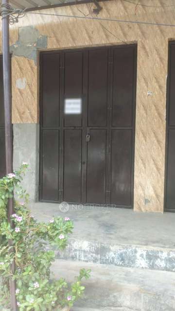 Shop in Keshopur Village, Vikaspuri, Delhi for Rent 