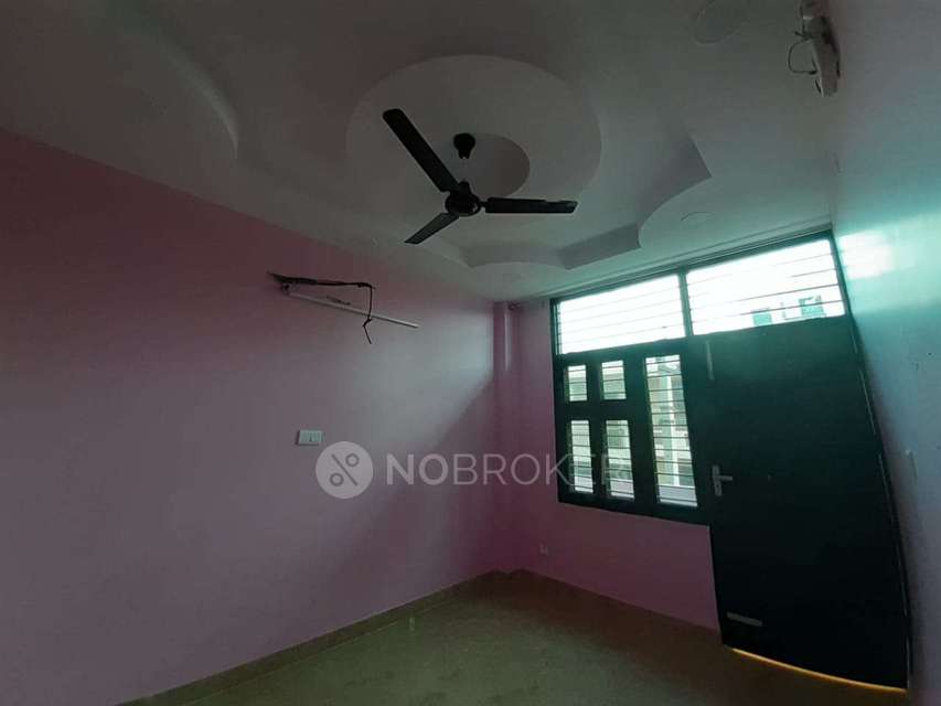 1 BHK Flat for Rent  In Sector 3
