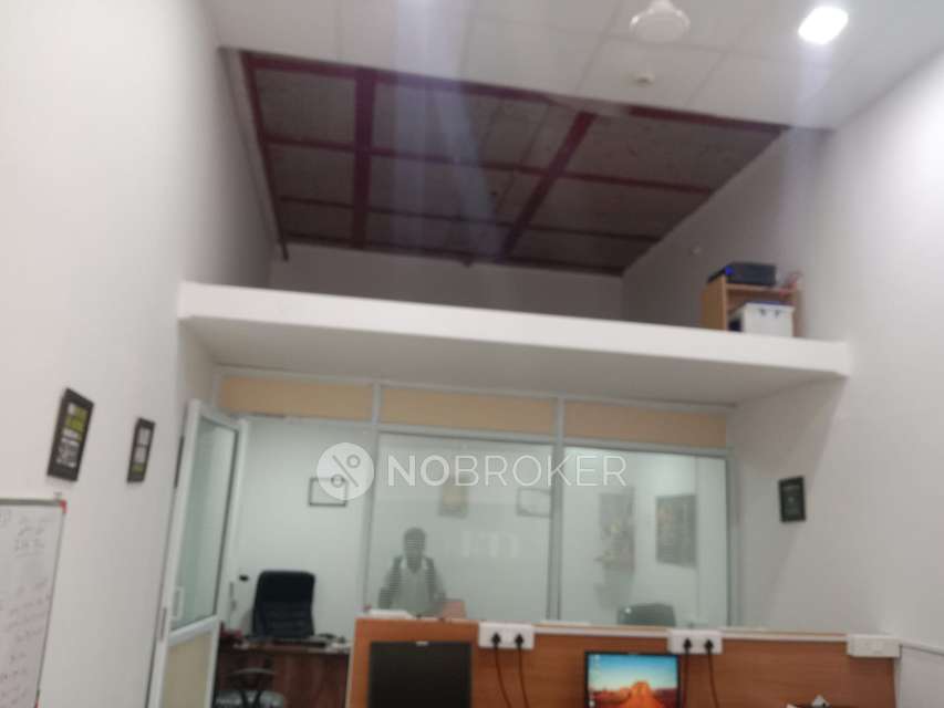 Shop in Vision One Mall, Pune for sale 