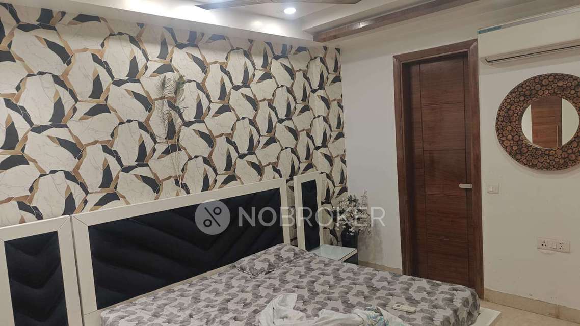 4 BHK Flat For Sale  In Ashok Vihar