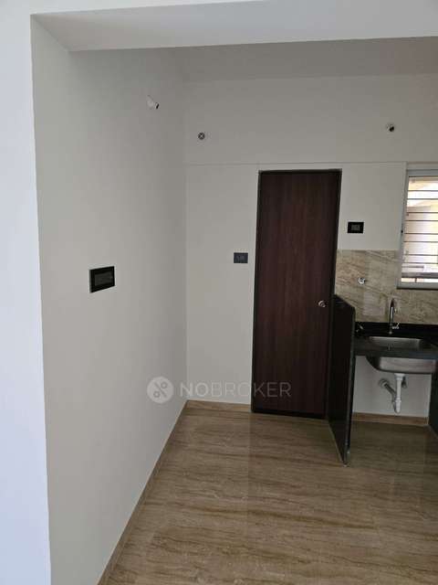 2 BHK Flat In Vtp Beaumonde, T1, Manjari For Sale  In Manjari Budruk