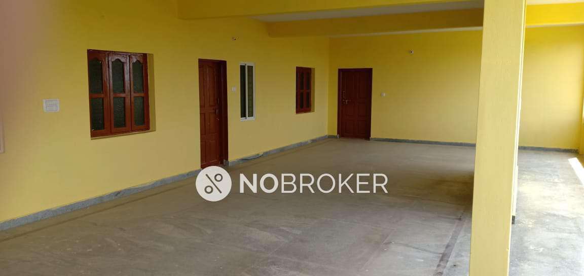 4+ BHK Flat For Sale  In Kadabagere 