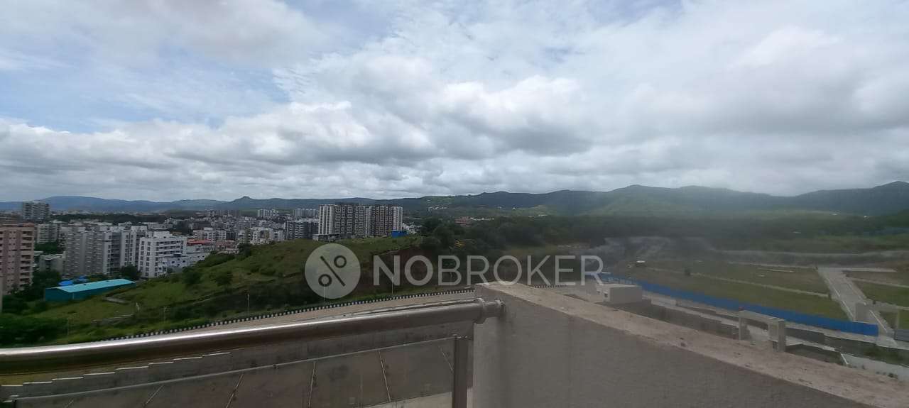 Single Room for Female In 2 BHK  In Kolte Patil Three Jewels In Tilekar Nagar, Kondhwa Budruk