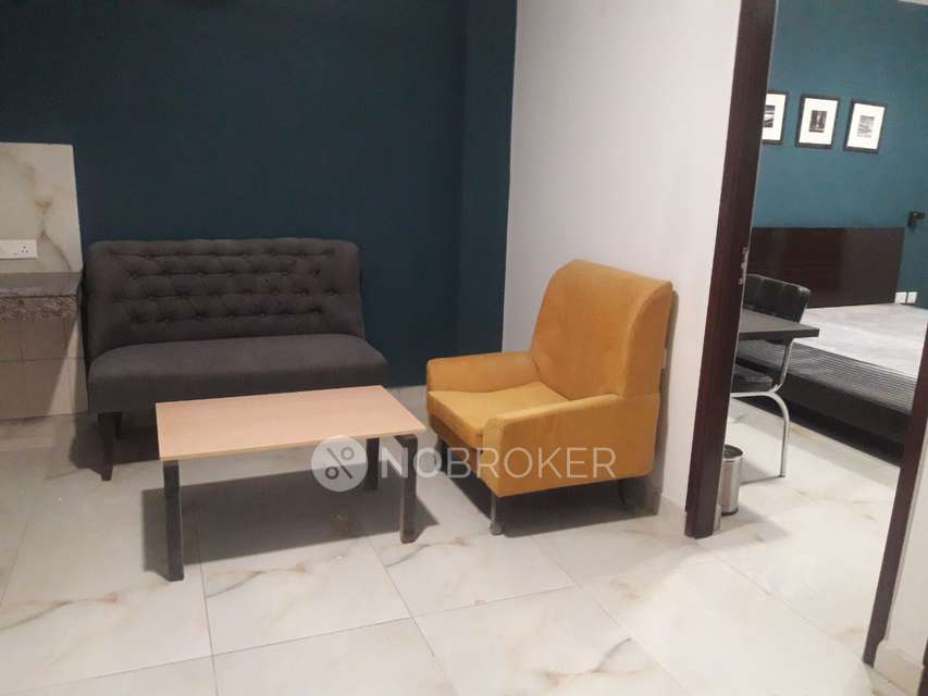 2 BHK Flat In Neelkanth Enclave, Sector 69 for Rent  In Sector 69