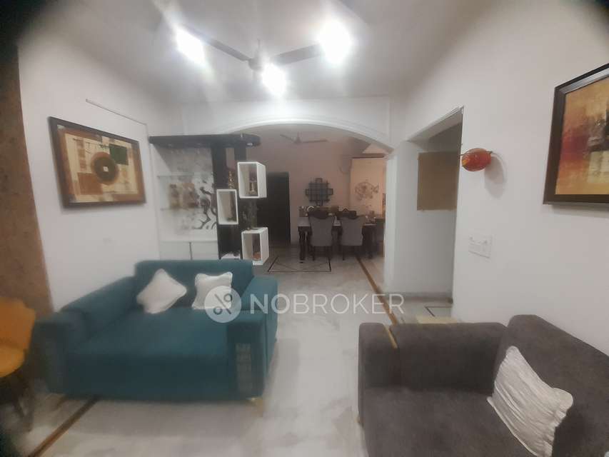 2 BHK Flat In Crown Residency Cghs, Dwarka for Rent  In Palam