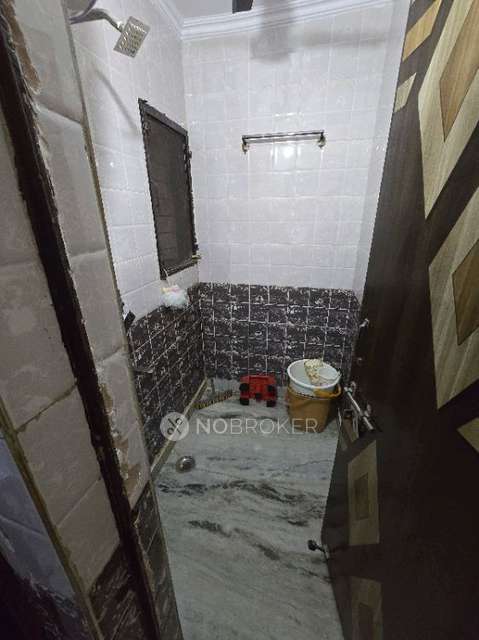 4 BHK Flat In Kd Block Pitampura For Sale  In Pitam Pura