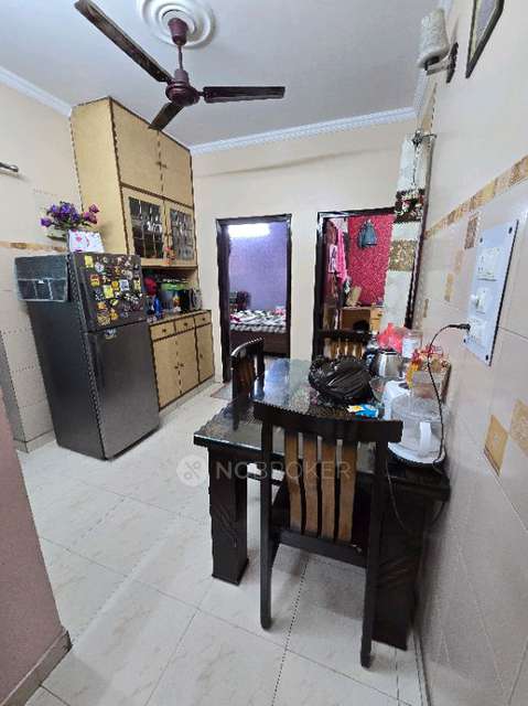 4 BHK Flat In Kd Block Pitampura For Sale  In Pitam Pura