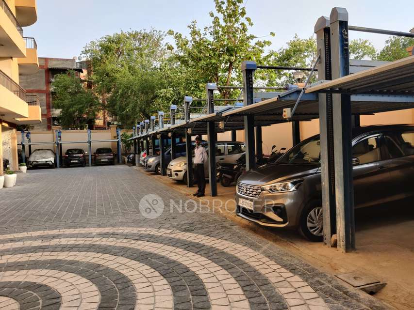 2 BHK Flat In Vedantam Minaret, Indirapuram For Sale  In Indirapuram