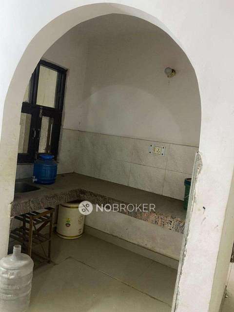 4 BHK Flat In Standalone Building  For Sale  In Mahipalpur