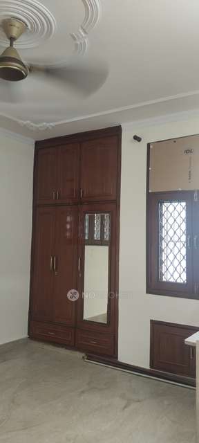1 RK Flat In Dda Sfs Flats  Pocket-1, Sector-6, Dwarka for Rent  In Dwarka Sector 6 & 7 Xing