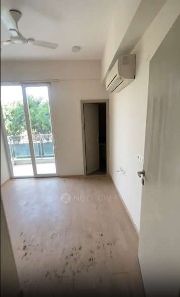 3 BHK Flat In Dlf The Ultima for Rent  In Sector-81 