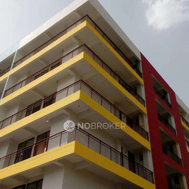 3 BHK Flat In Crown Apartment 2 For Sale  In Sector 4