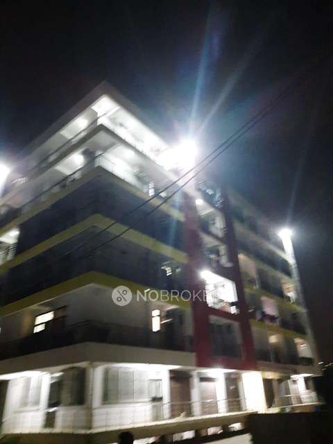 3 BHK Flat In Crown Apartment 2 For Sale  In Sector 4