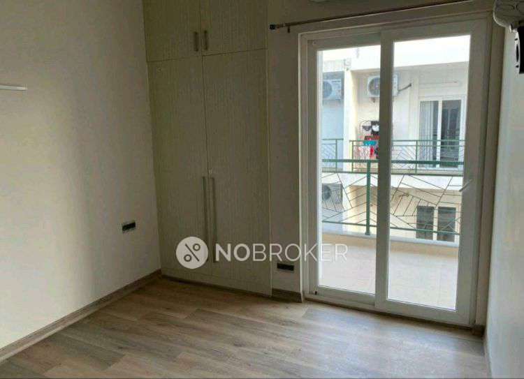 3 BHK Flat In Central Park Flower Valley For Sale  In Sector 32