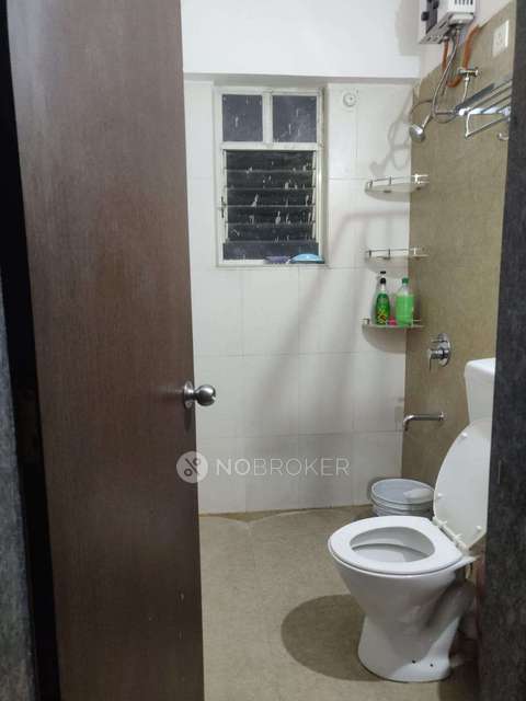 2 BHK Flat In Mantra Insignia for Rent  In Mundhwa