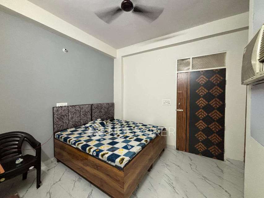 PG for Girls in Sector 66