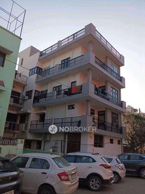 2 BHK House for Rent  In  Dlf Phase Iv 