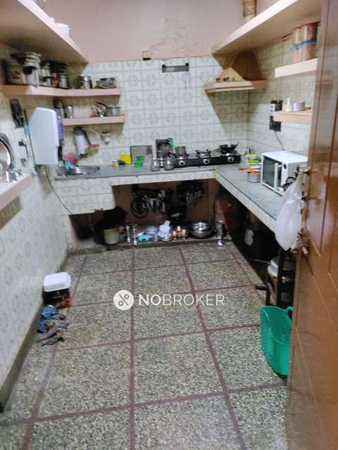 4+ BHK House For Sale  In Sultanpete Main Road