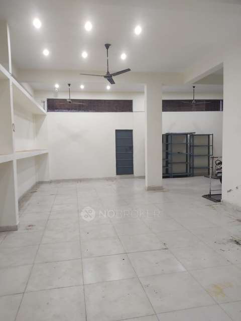 Godown/Warehouse in Halasuru, Bangalore for Rent 