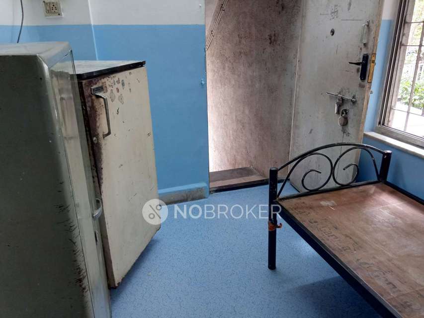 Single Room for Female In 2 BHK  In 906, Deccan Gymkhana, Pune, Maharashtra 411004, India