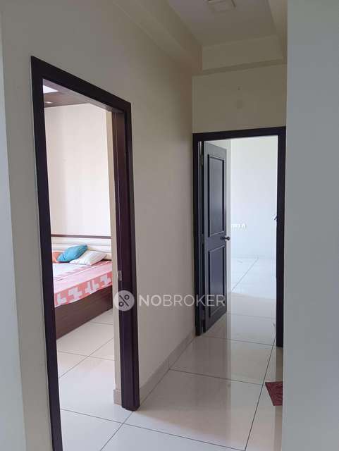 2 BHK Flat In Prestige Lakeside Habitat For Sale  In Varthur