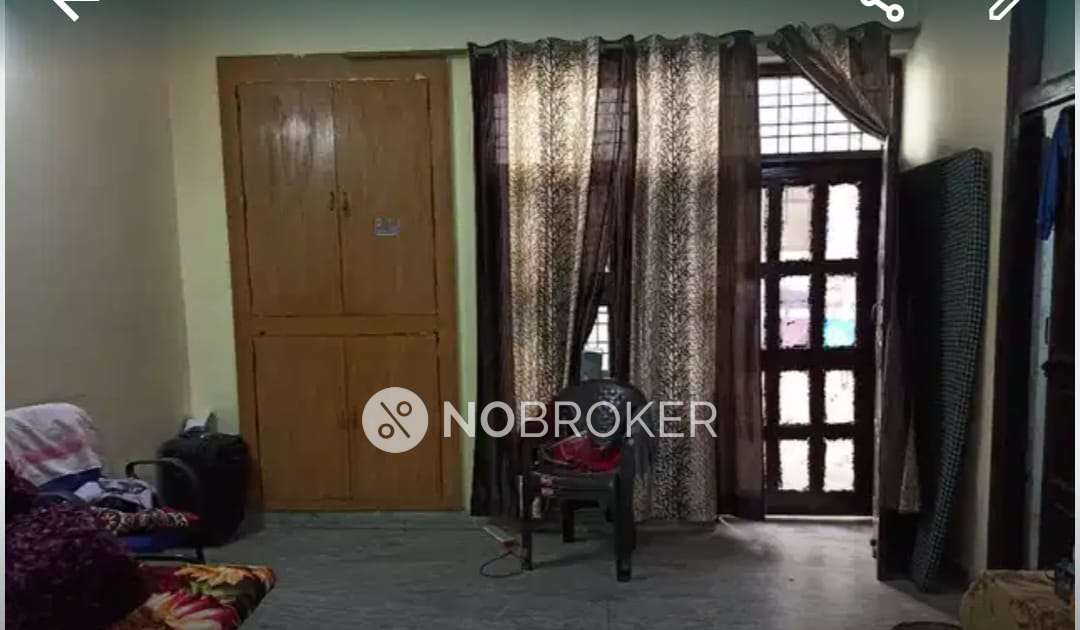 1 RK Flat for Rent  In Sector 9