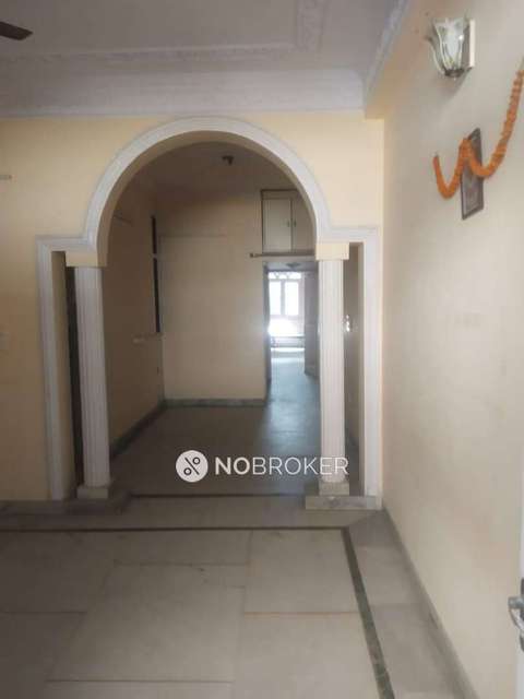 2 BHK Flat for Rent  In Mayur Vihar
