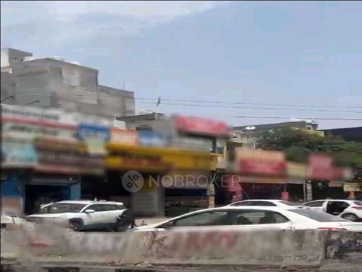 Shop in Dwarka, Delhi for sale 