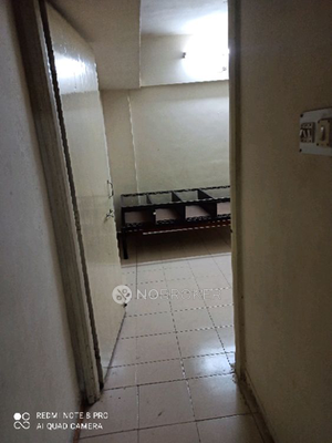 1 BHK Flat In Thakkar Park Housing Society for Rent  In Hadapsar