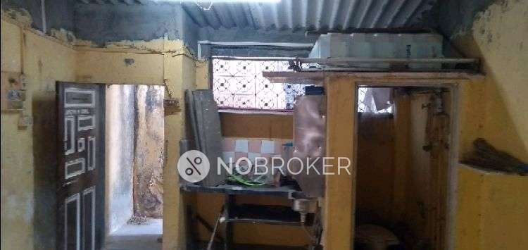 1 RK House For Sale  In Malad East