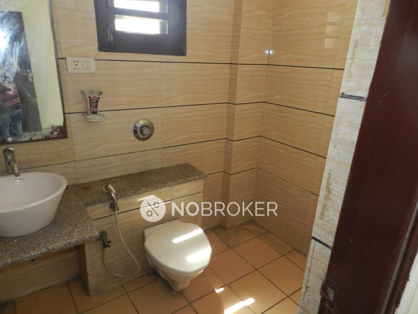 3 BHK Flat In Sikka Classic Homes For Sale  In Kaushambi