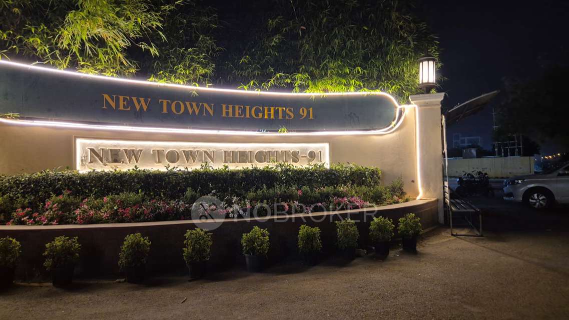 4 BHK Flat In Dlf New Town Heights For Sale  In Sector 91