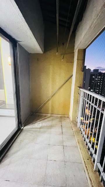 2 BHK Flat In Kalpataru Serenity for Rent  In Manjri Bk