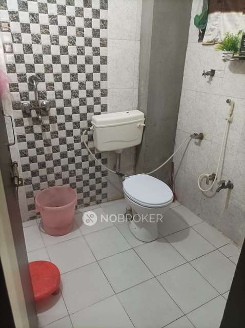 2 BHK Flat In Sai Kuteer Apartmnet For Sale  In  Shaheed Nagar