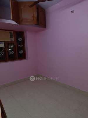 2 BHK Flat In Flat For Sale  In Thulasinga Perumal Kovil Stree