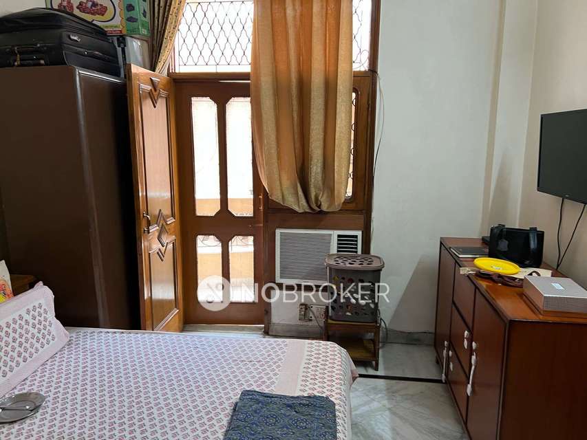3 BHK Flat In Standalone Building  For Sale  In Vivek Vihar Phase I