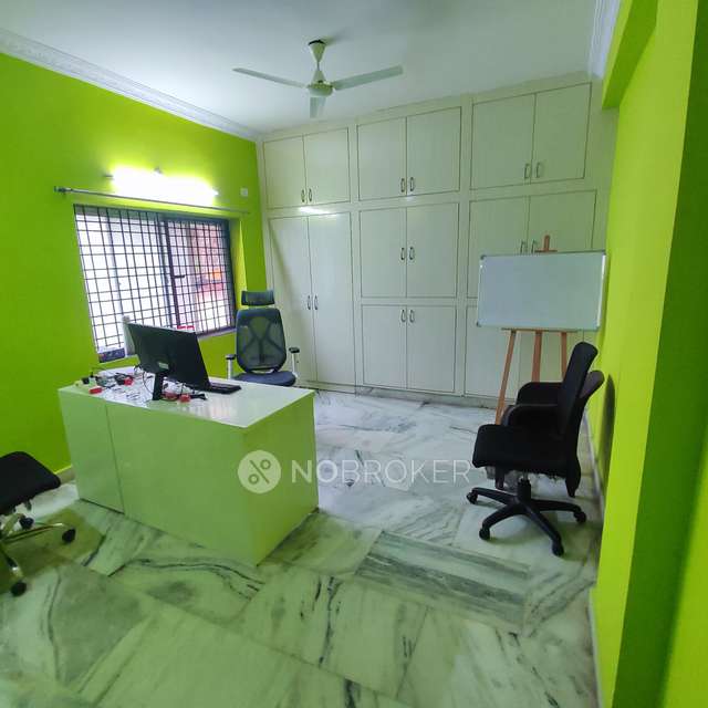 4 BHK Flat In Sri Sai Vyshnavi For Sale  In Puppal Guda