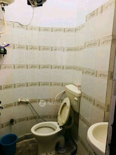 2 BHK Flat In Panorma  For Sale  In Laxmi Nagar