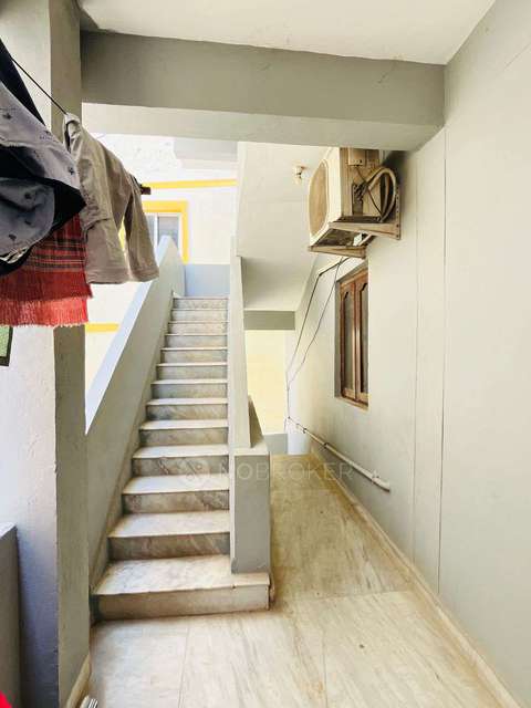 4+ BHK House For Sale  In Mallampet 