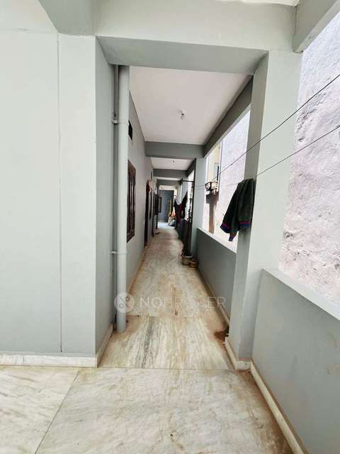 4+ BHK House For Sale  In Mallampet 