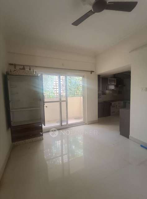 2 BHK Flat In Ap For Sale  In Munnekollal