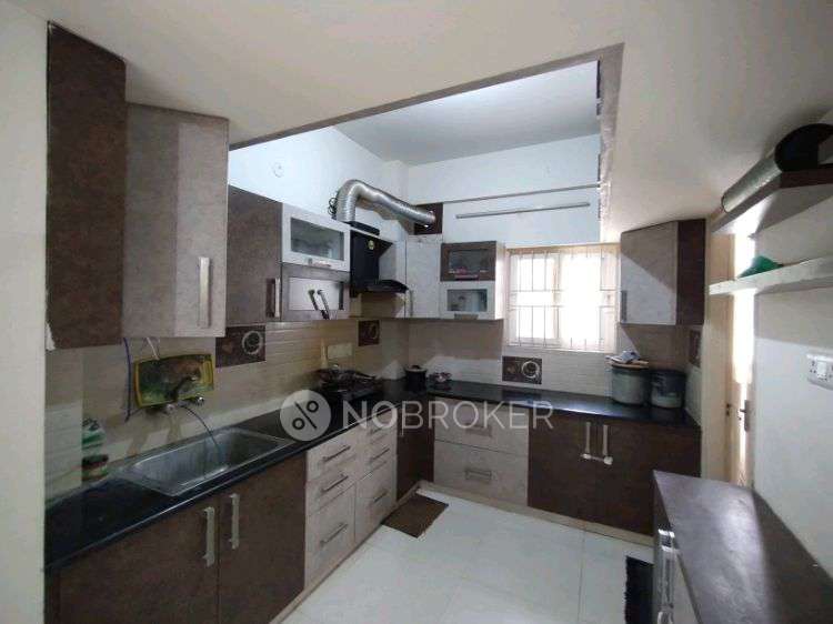 2 BHK Flat In Ap For Sale  In Munnekollal